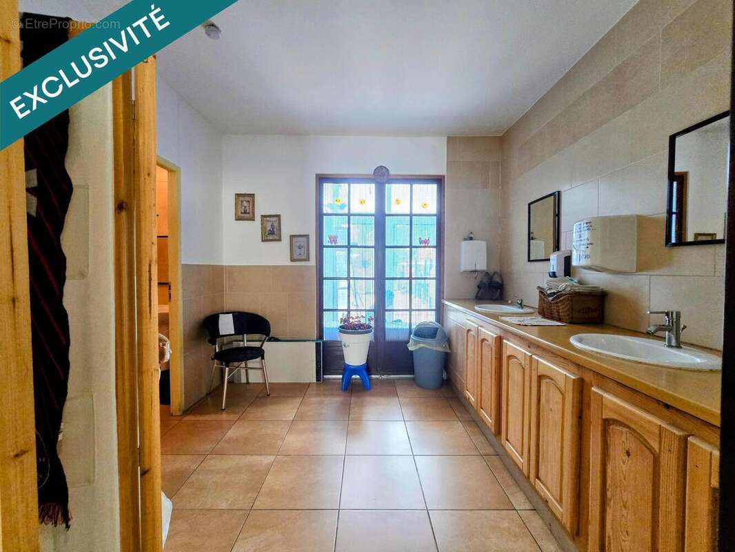 Photo 9 - Commerce à LAVELANET