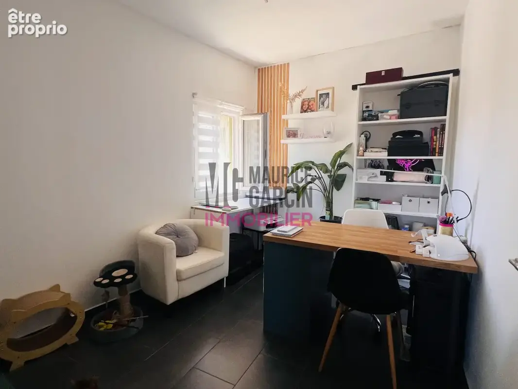 Appartement 5 pièces 96 m² à vendre à Noves (13550) - photo 2
