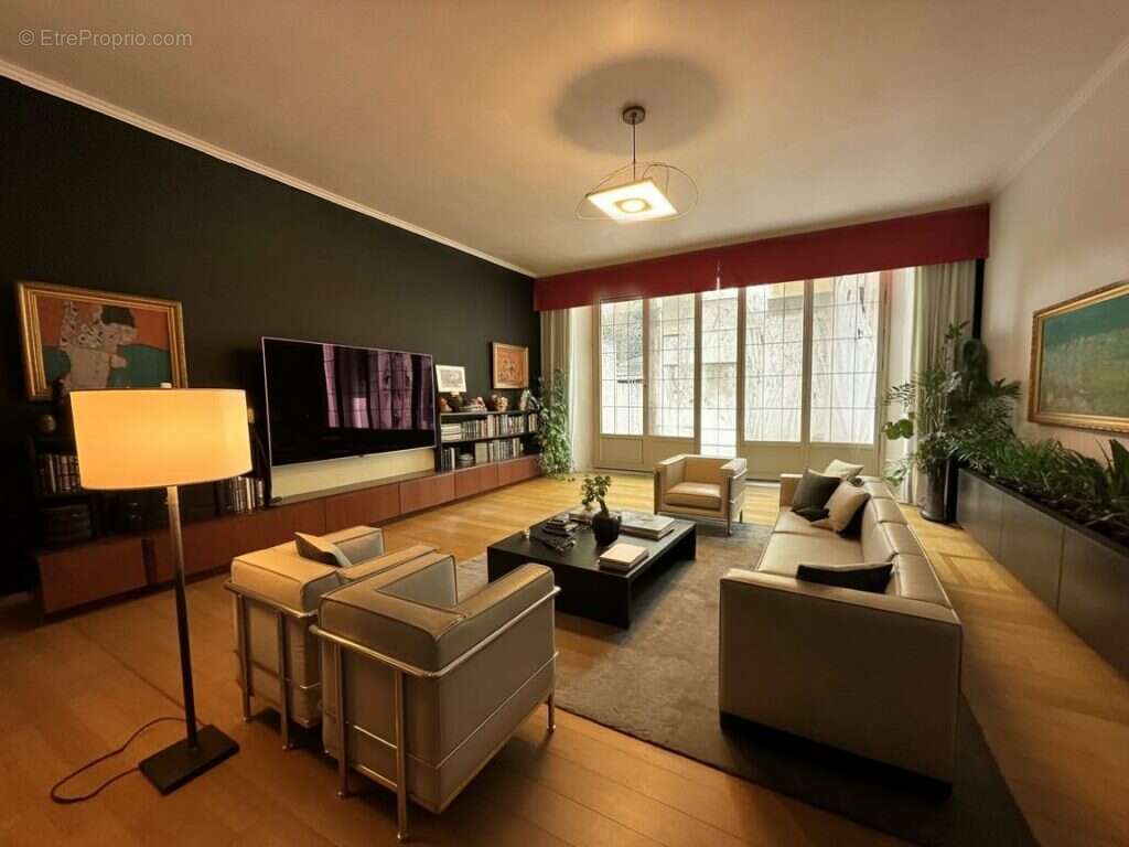 Appartement à SAINT-THIBAULT-DES-VIGNES