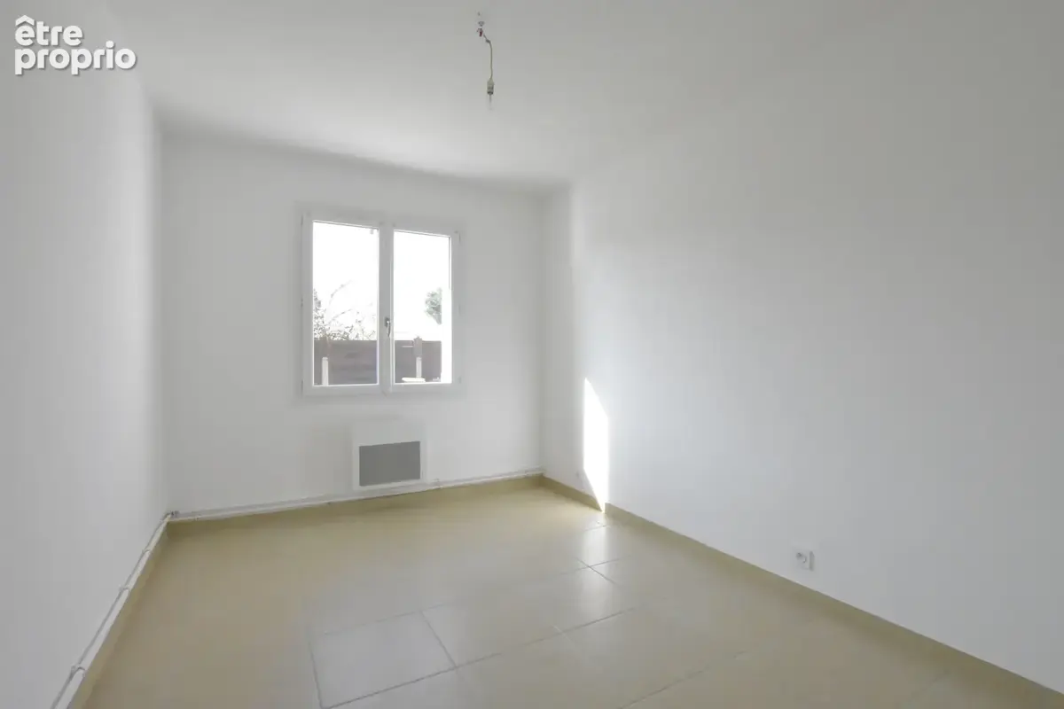 Bien sous compromis - prefailles - 3 chambres - photo 7