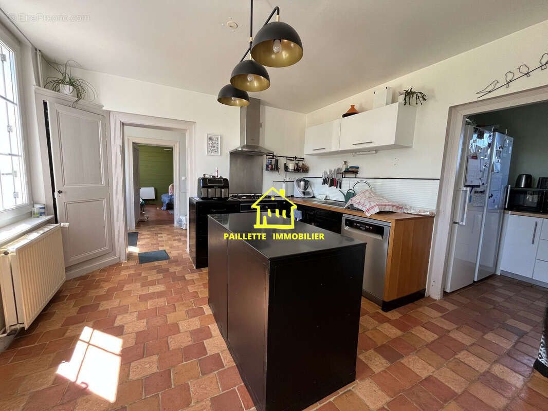 Maison 212 m² à Saint-Eustache-La-Foret  - photo 8