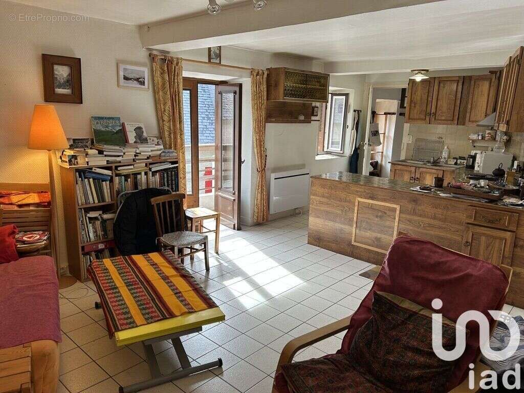 Photo 9 - Maison à LUZ-SAINT-SAUVEUR