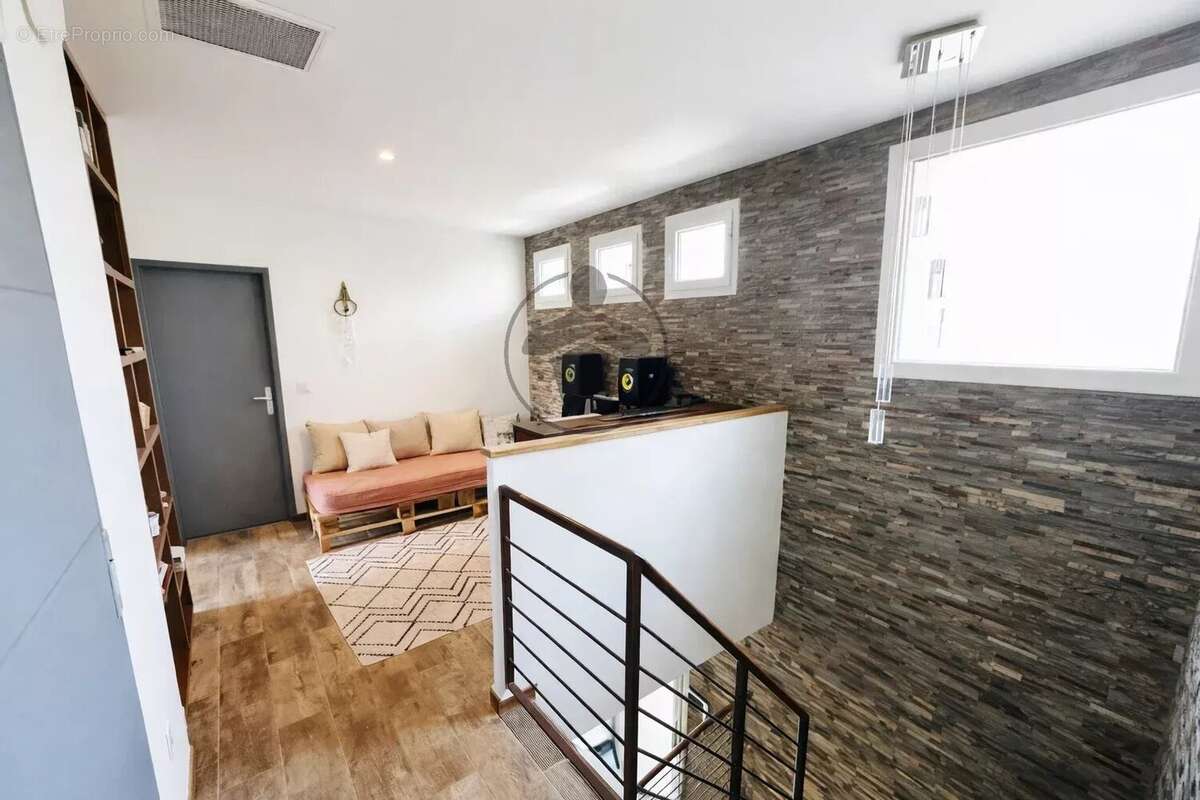 Maison à PRADES-LE-LEZ