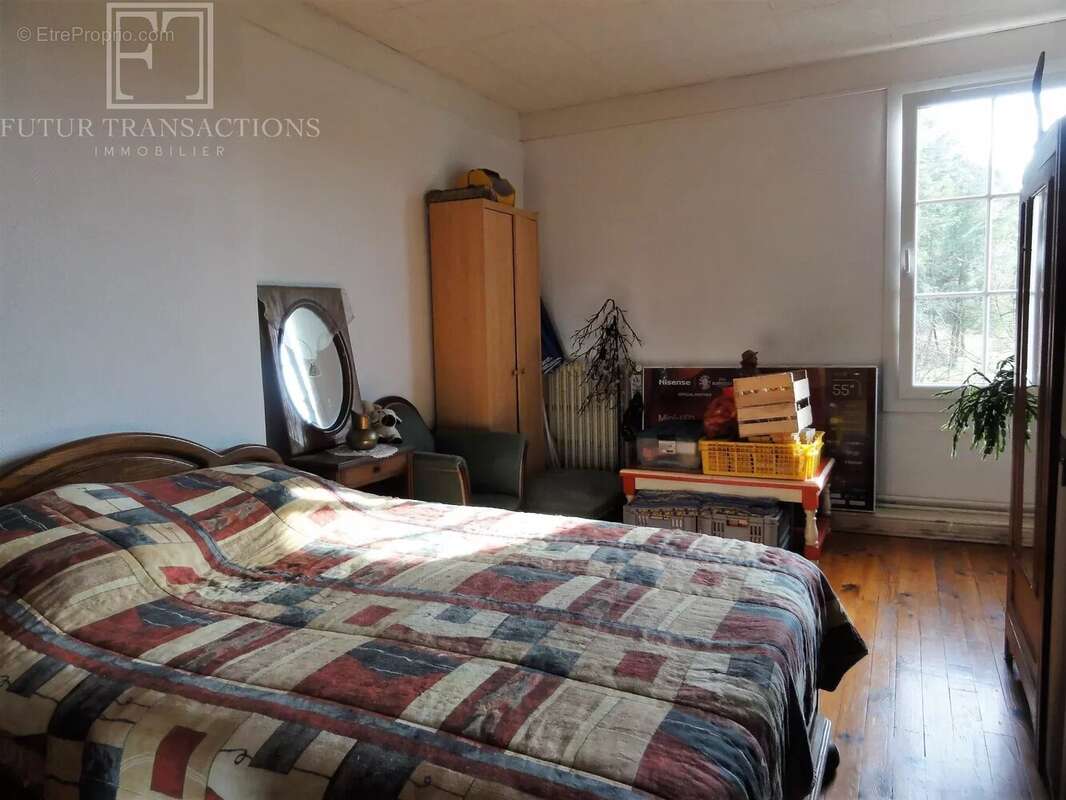 Maison à CHATEAU-L&#039;EVEQUE