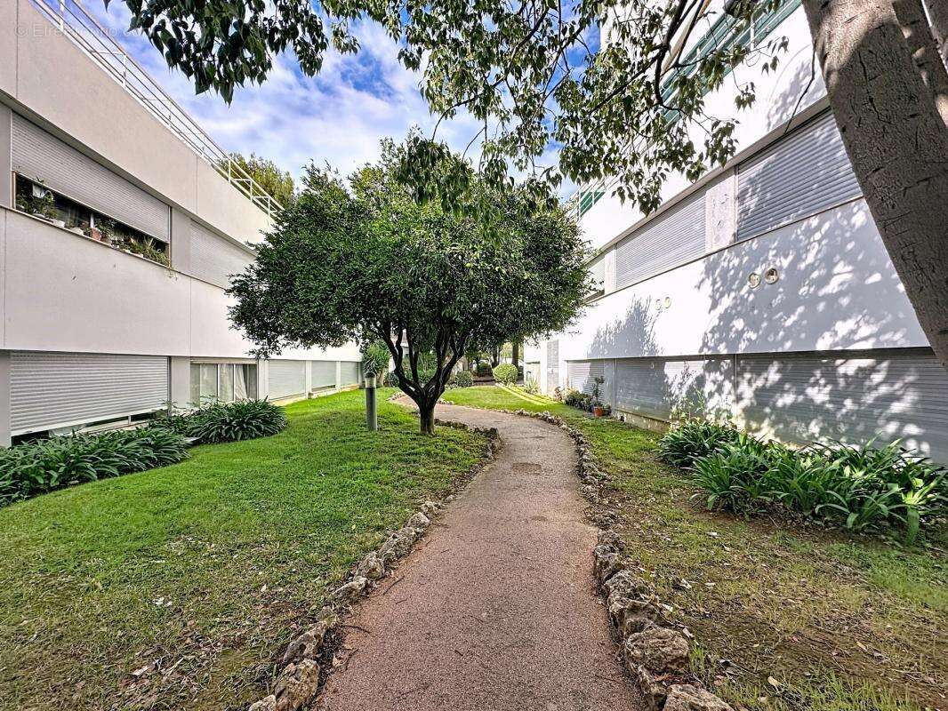 Appartement à VILLENEUVE-LOUBET