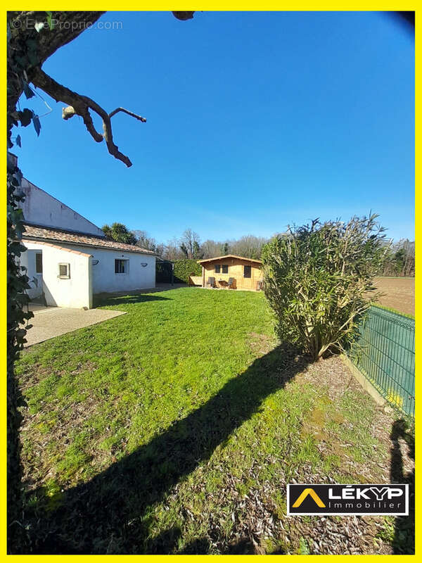 Maison à Tesson 17460 - photo 3