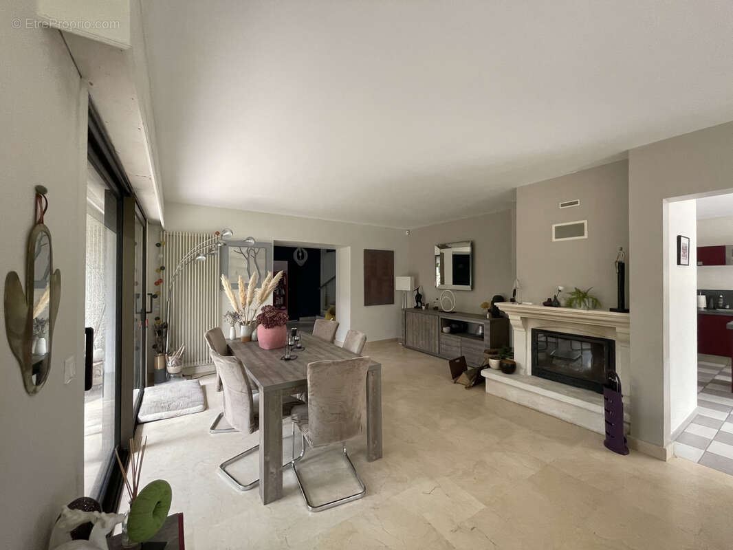 Maison à LA ROCHETTE