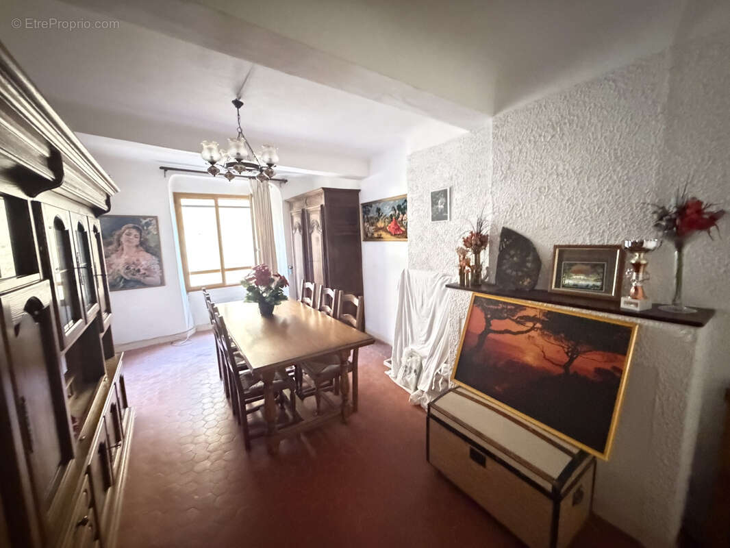 Appartement à AUPS