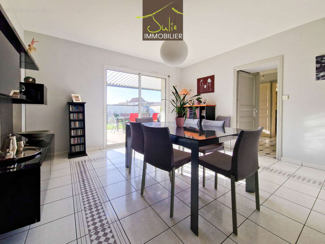 Maison de caractere de 170m2 proche bressuire - photo 5