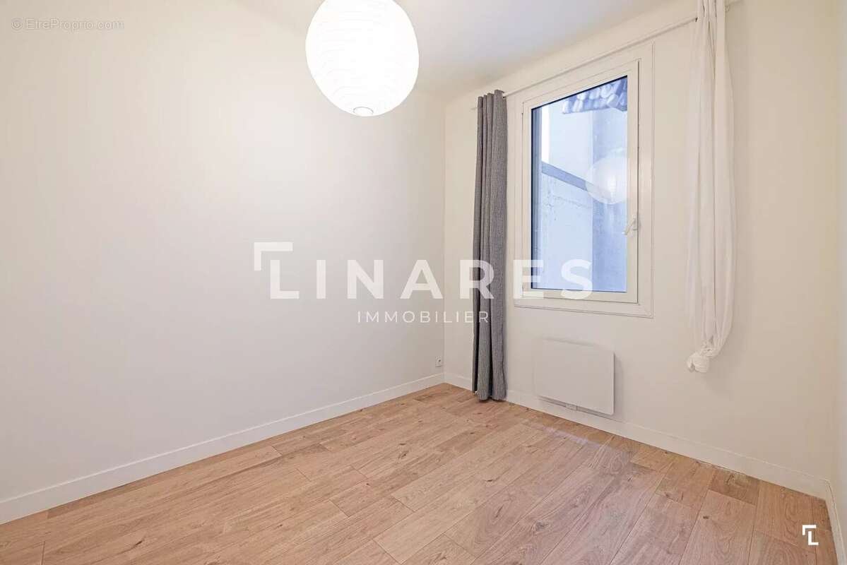 Appartement à MARSEILLE-5E