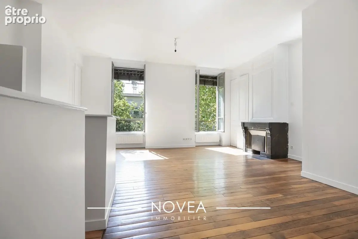 Appartement 4 pièces 79 m² à vendre à Lyon-2e (69002) - photo 2