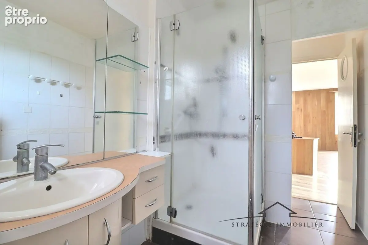 BUXY ? Maison de 148 m² avec jardin et garage - photo 10