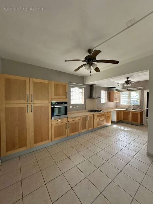 Maison à SAINTE-SUZANNE