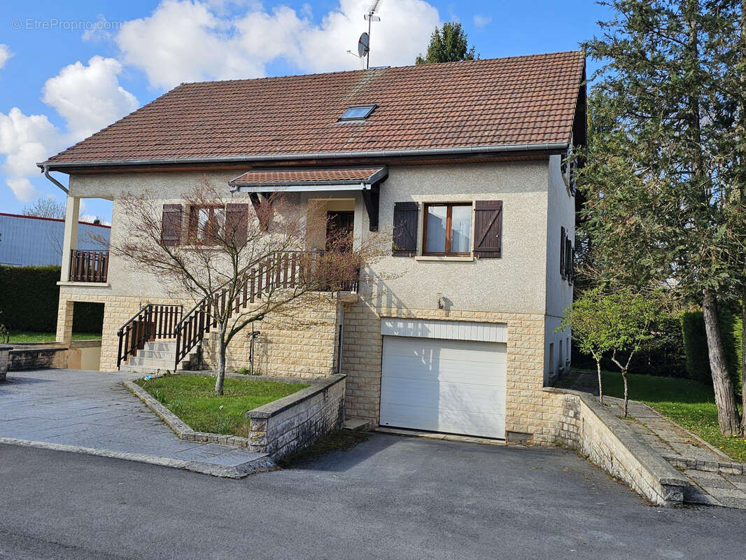 Maison à VALDAHON