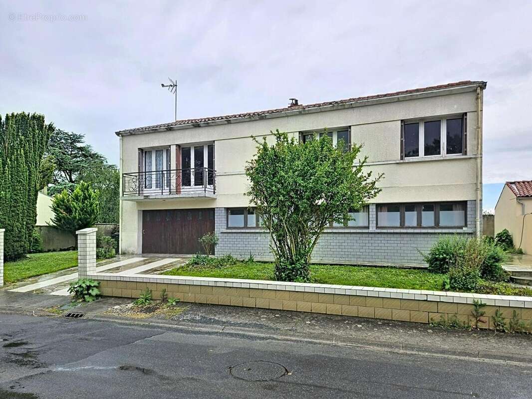 Photo 2 - Maison à THAIRE
