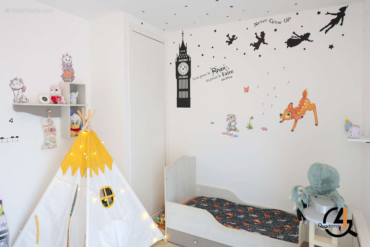 Appartement à RESTINCLIERES