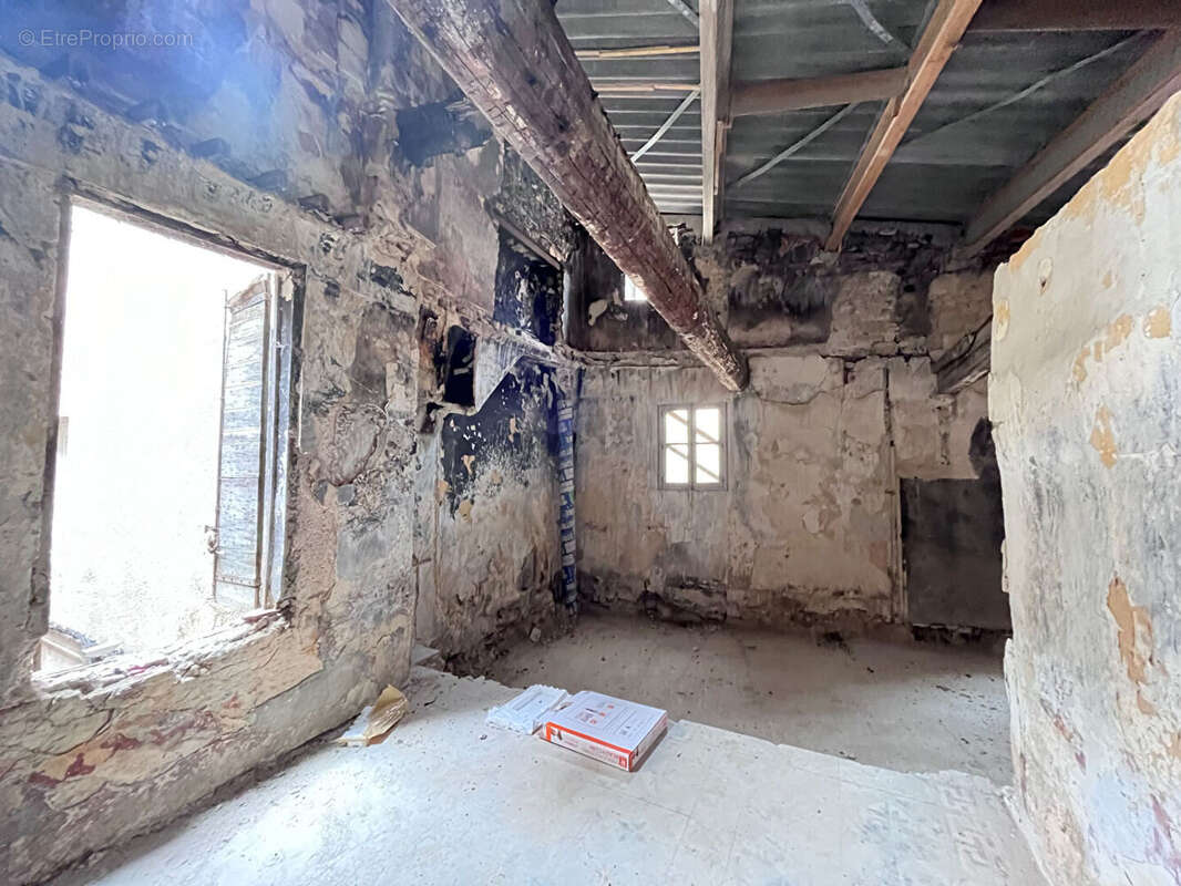 Photo 4 - Commerce à APT