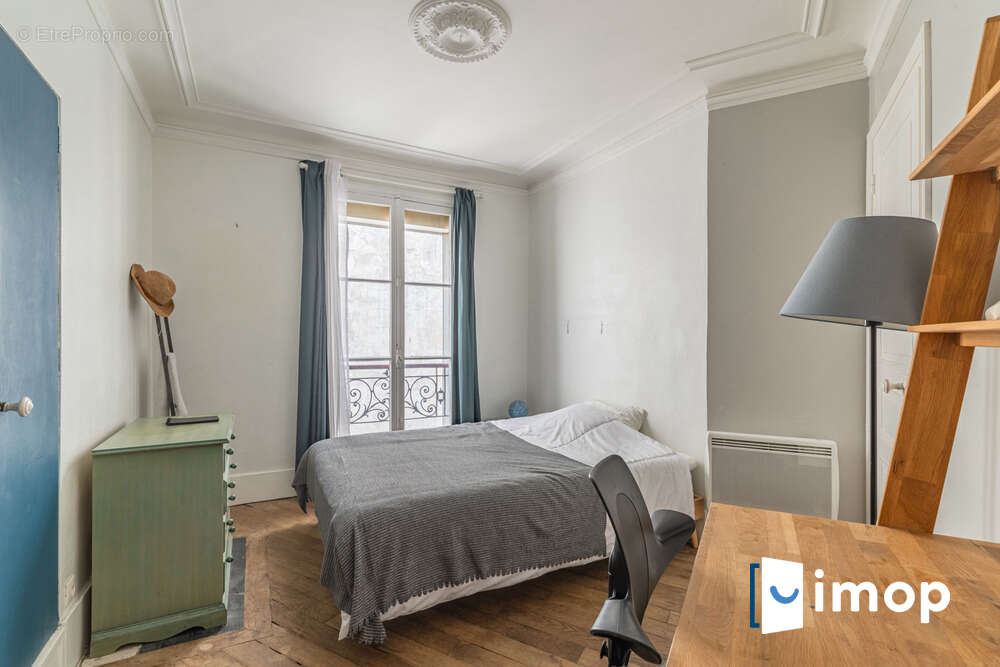Appartement à PARIS-9E