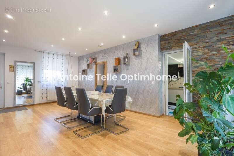 Poix du Nord 59218 - Maison semi-individuelle de 2 chambres avec stationnement privé, terrasse & jardin clos - photo 5