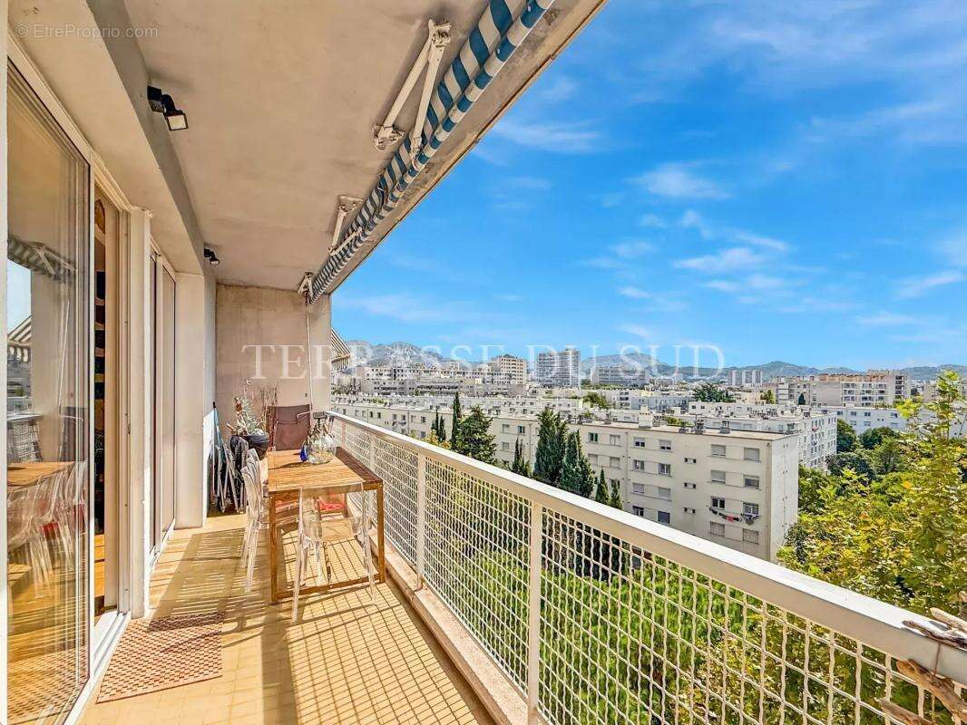 Appartement à MARSEILLE-8E