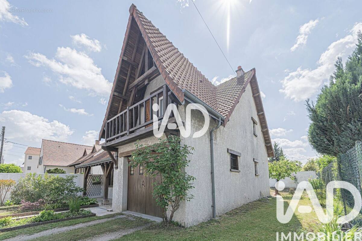Photo 1 - Maison à TREMBLAY-EN-FRANCE