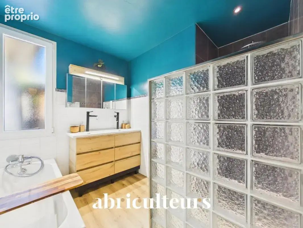 Maison de plain-pied avec piscine dans un environnement calme et verdoyant à Saint Vincent de Tyrosse - photo 10