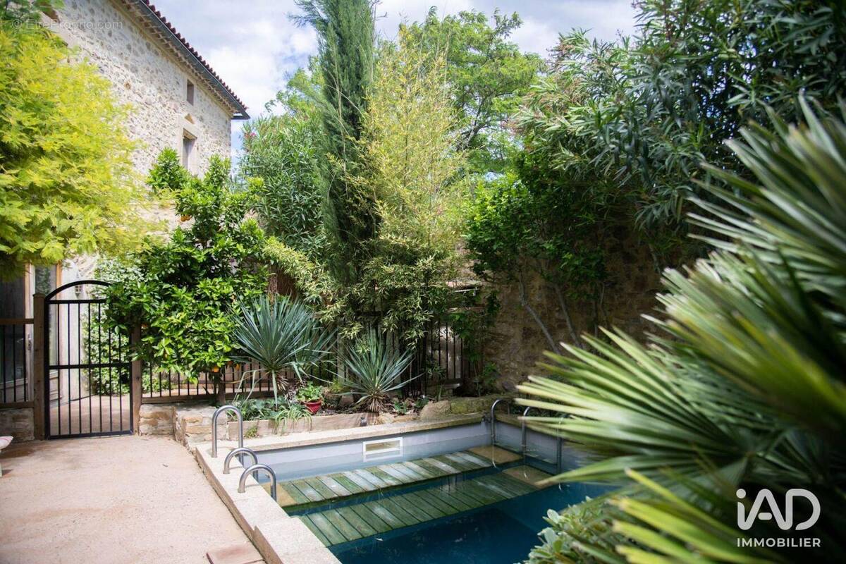 Photo 1 - Maison à SABRAN