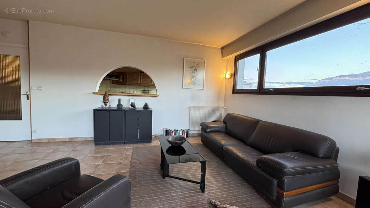 Appartement à JACOB-BELLECOMBETTE