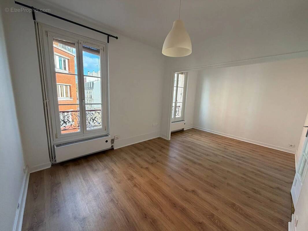Appartement à PARIS-20E