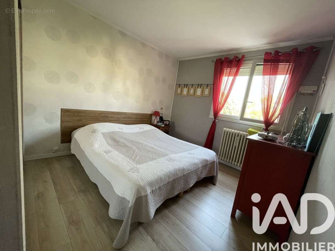 Photo 5 - Maison à PETIT-COURONNE