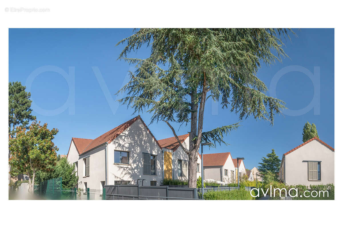 Maison à FEUCHEROLLES