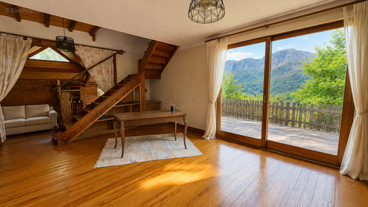 Val d'Allos, une oasis de fraicheur à la montagne - Label Famille Plus Montagne - Chalet 8 pièces - Vue montagne - Altitude 1400 - photo 9