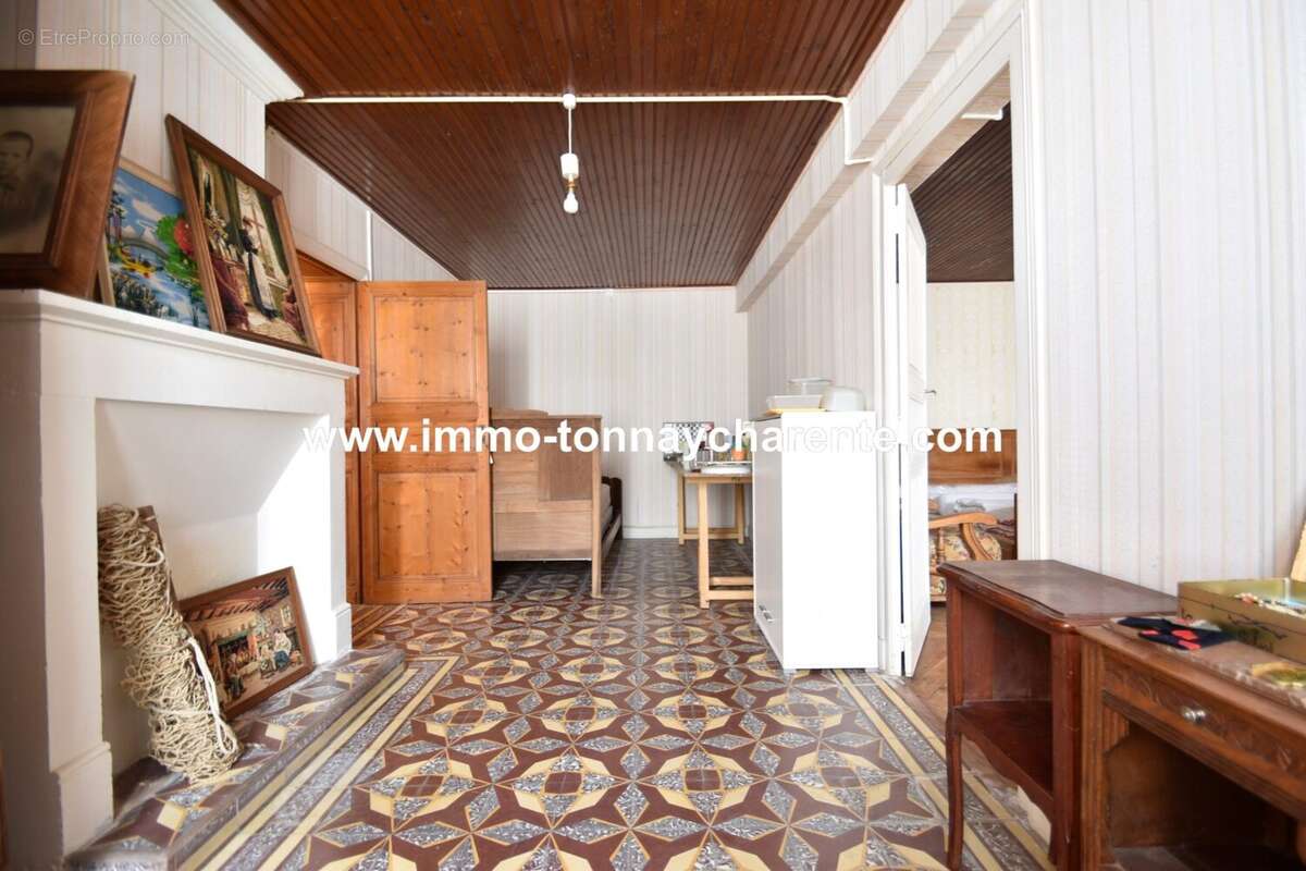 Maison à TONNAY-CHARENTE