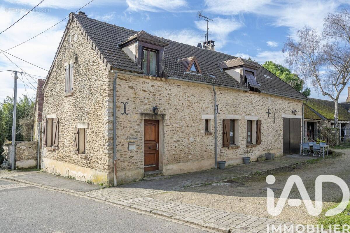 Photo 1 - Maison à ABLIS
