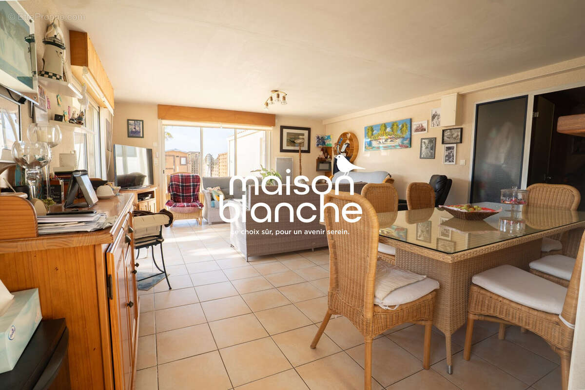 Maison 230 m² à Longeville-Sur-Mer  - photo 5