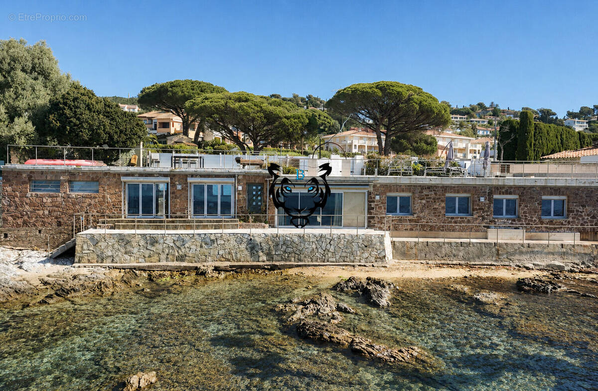 Maison à LES ISSAMBRES