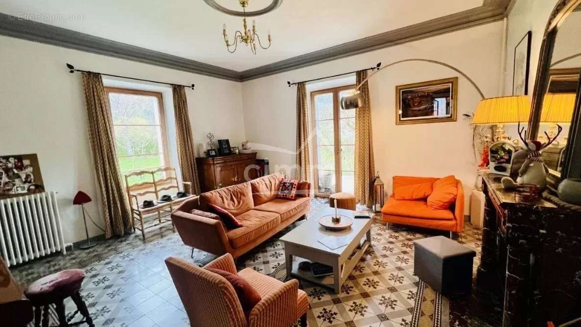 Maison à LA MOTTE-DU-CAIRE