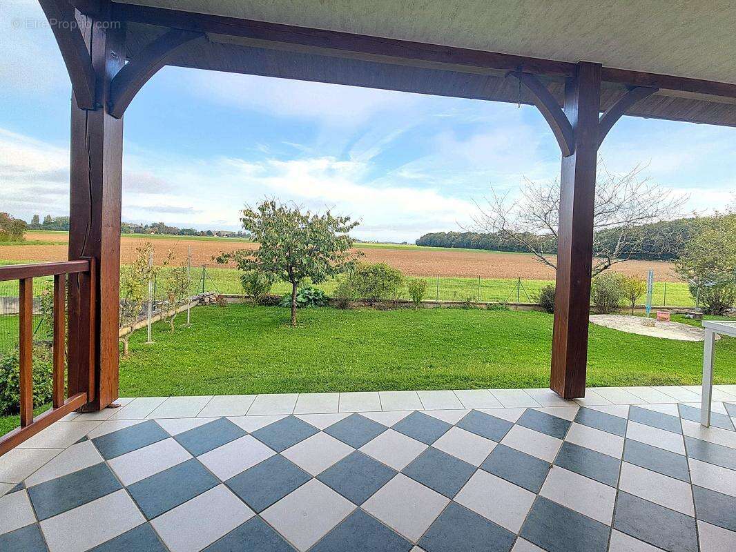 Maison à THOREY-EN-PLAINE