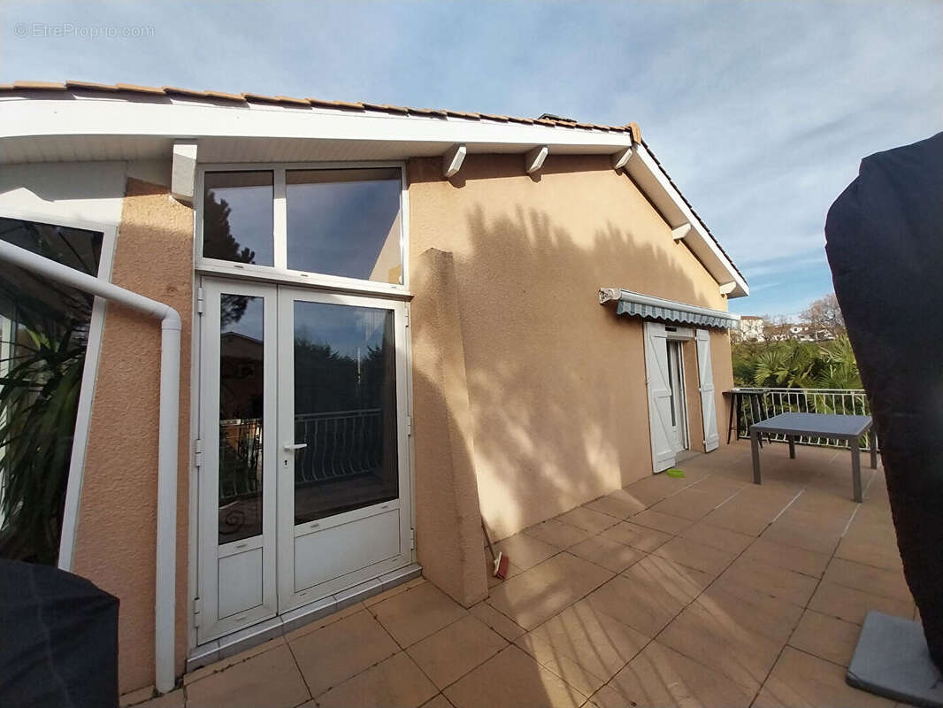 Maison à SAINT-CLAIR-DU-RHONE