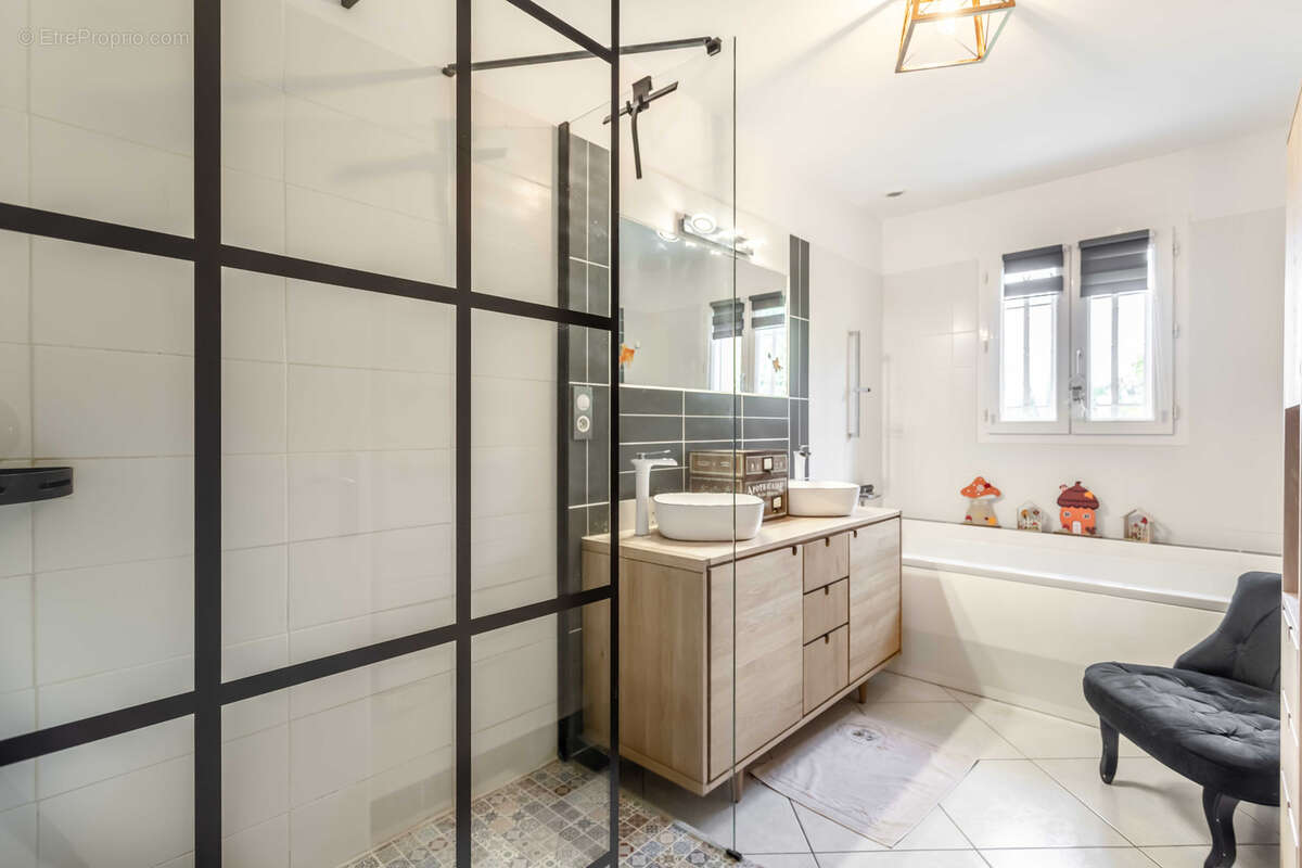 Maison à VILLENEUVE-SUR-LOT