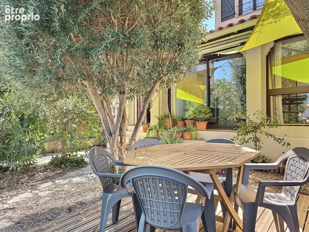 Maison proche Almanarre avec Jardin et Garage - photo 10
