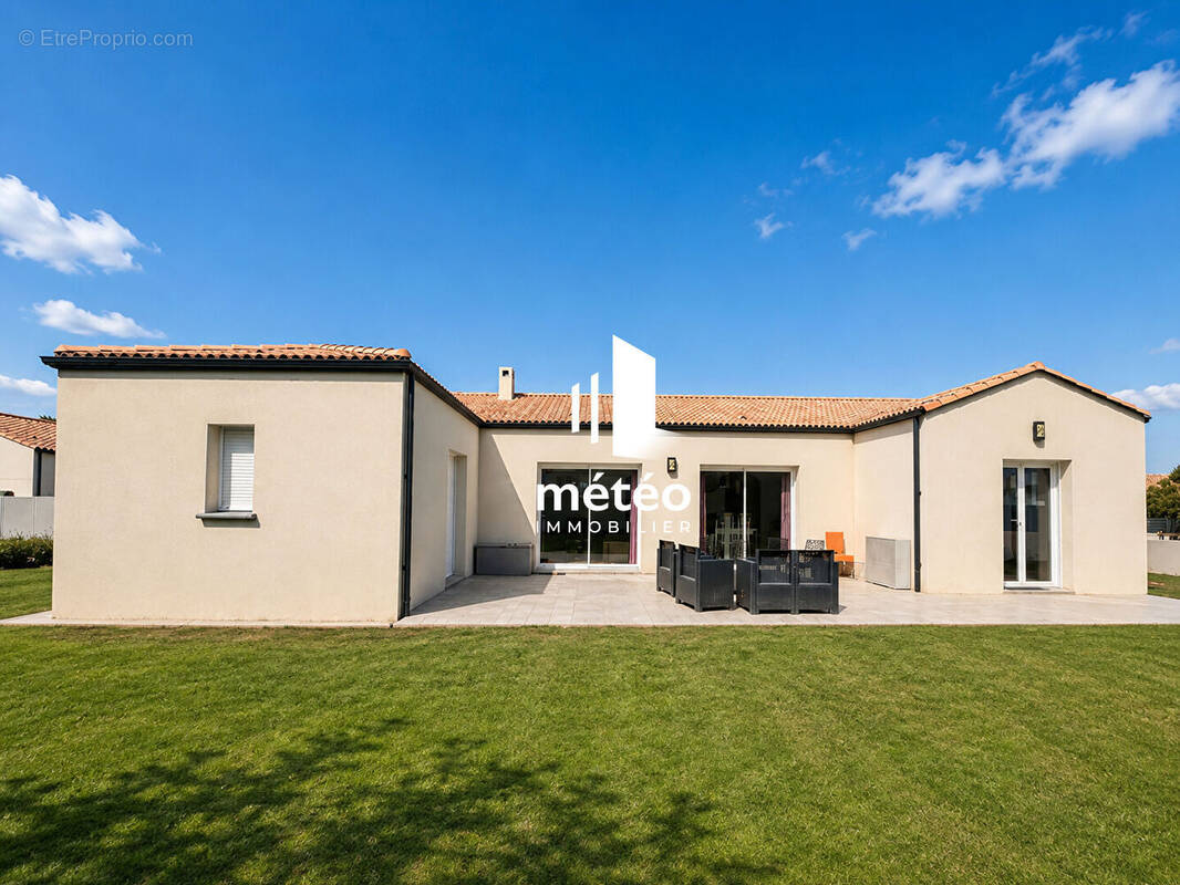 Maison à TALMONT-SAINT-HILAIRE