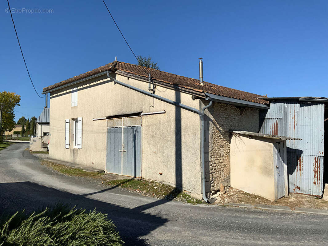 Maison à SAINTE-LHEURINE