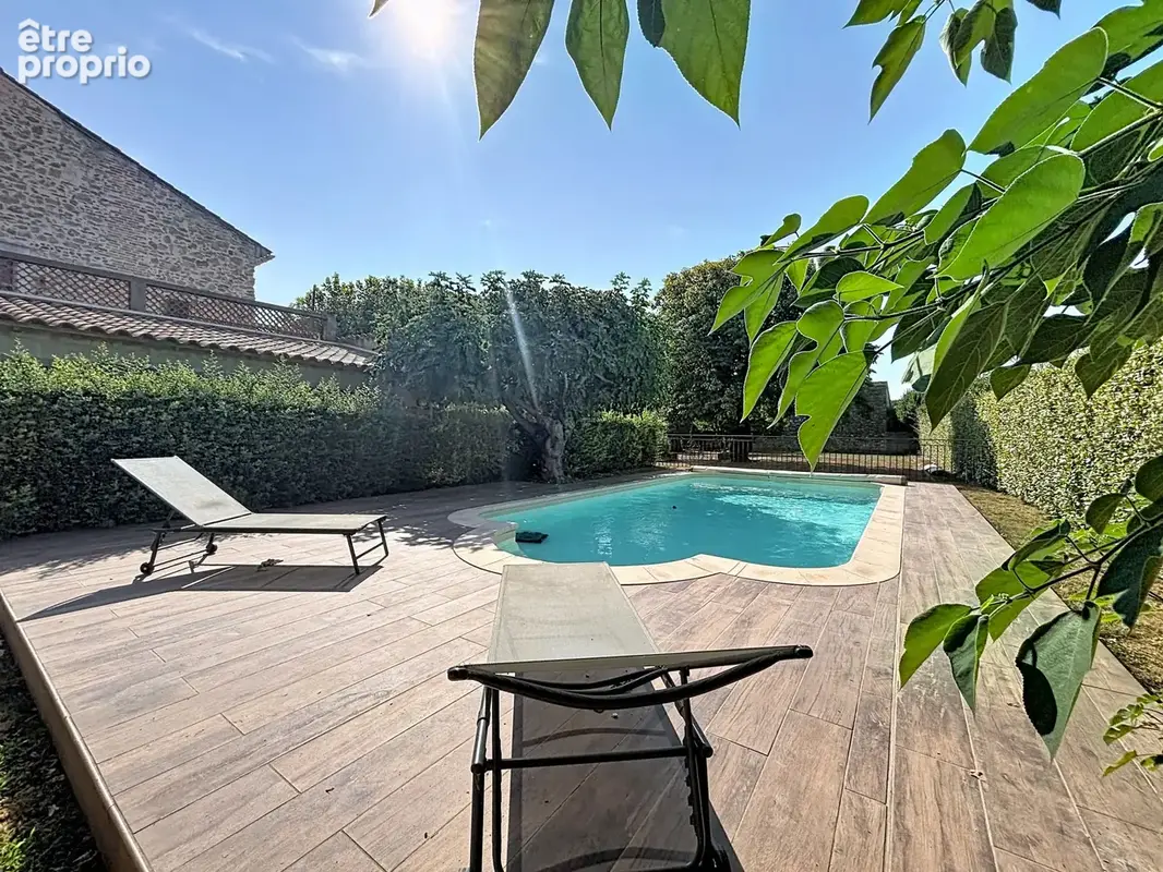 Mas 10 pieces 480m2 - piscine - garages - dependances - fort potentiel - photo 2