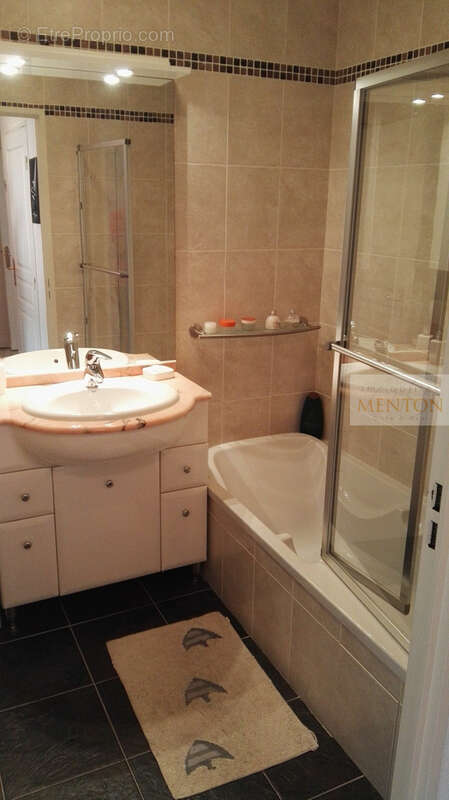 Appartement à ROQUEBRUNE-CAP-MARTIN