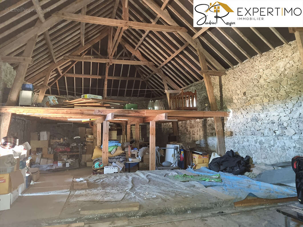 A Servant, Maison de 240 m2 sur parcelle de 2 011m2. - photo 20