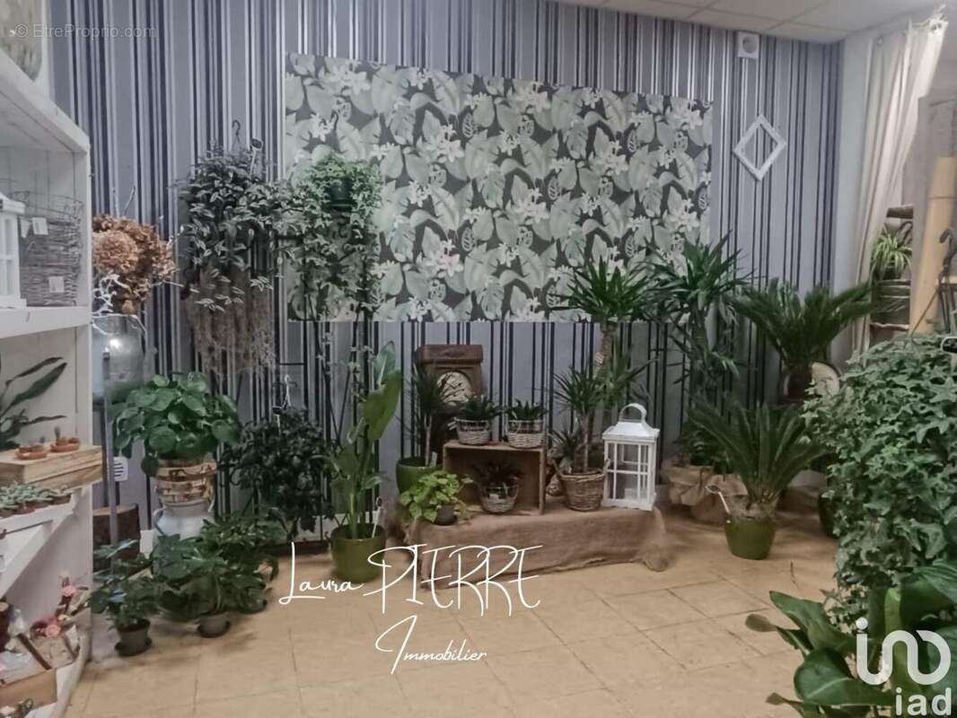 Photo 6 - Commerce à HEROUVILLE-SAINT-CLAIR