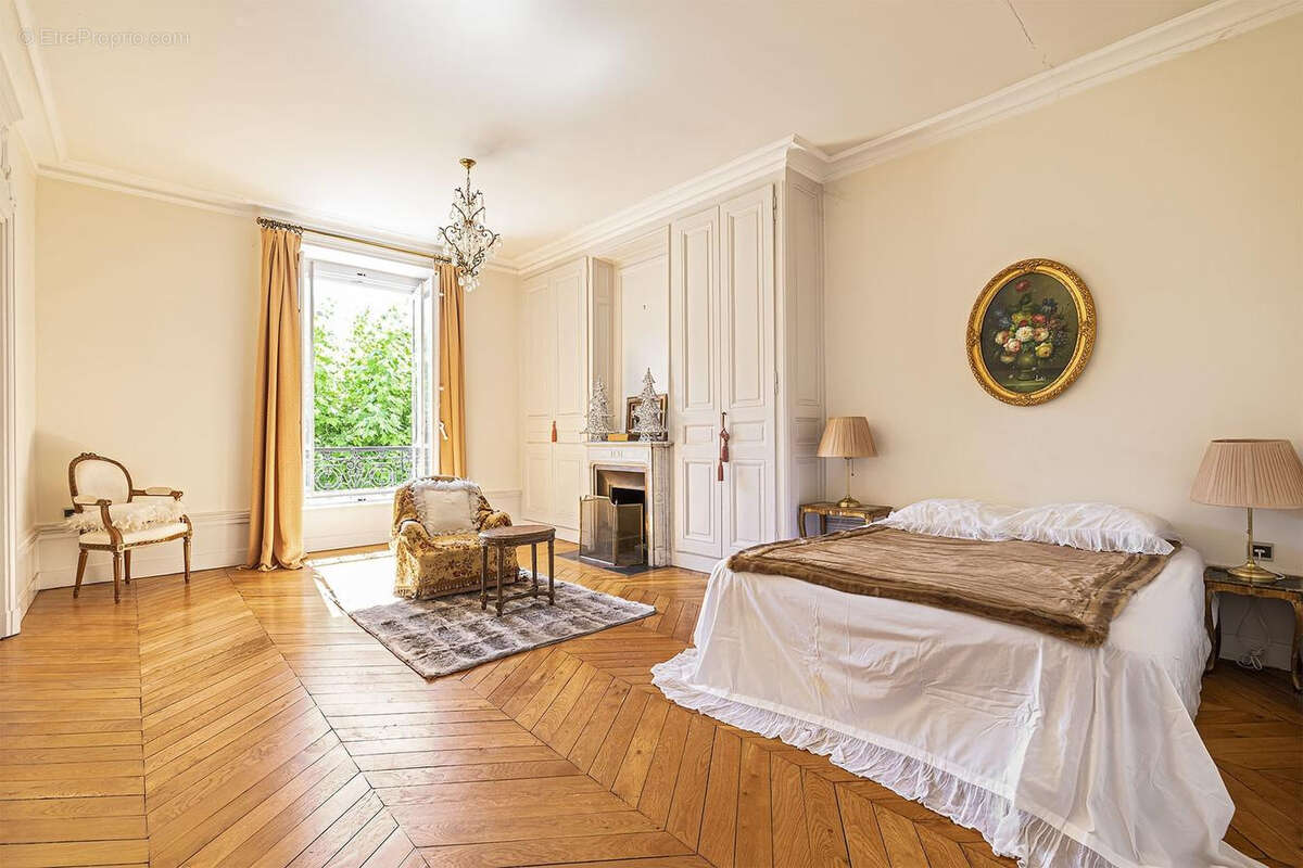 Maison à CALUIRE-ET-CUIRE