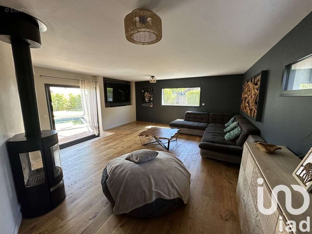 Photo 5 - Maison à PUGET-SUR-ARGENS