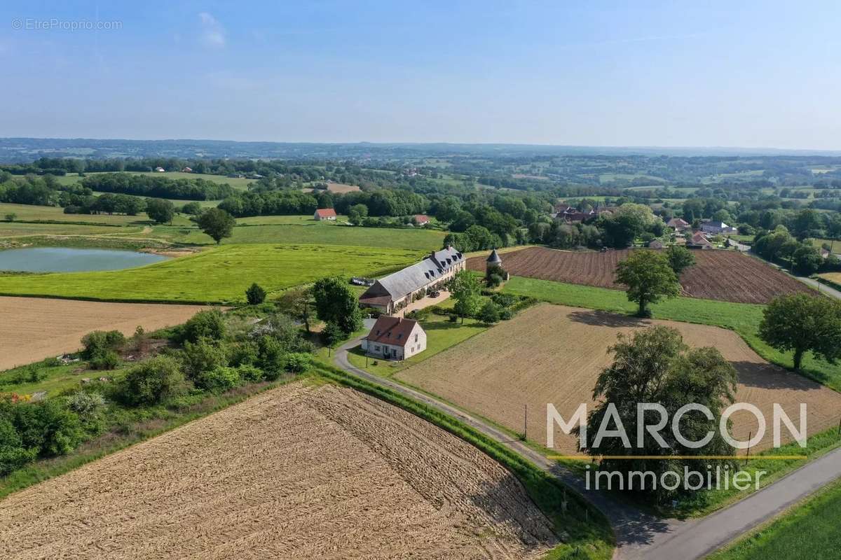 Maison à DUN-LE-PALESTEL